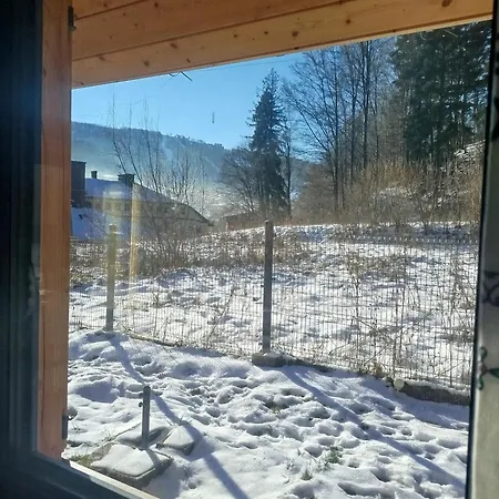 Pod Lasem * شتوروك